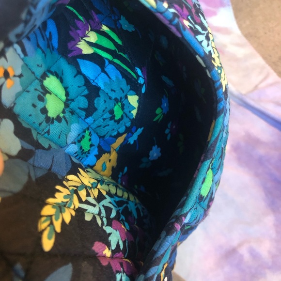 Vera Bradley Tote - Picture 8 of 15